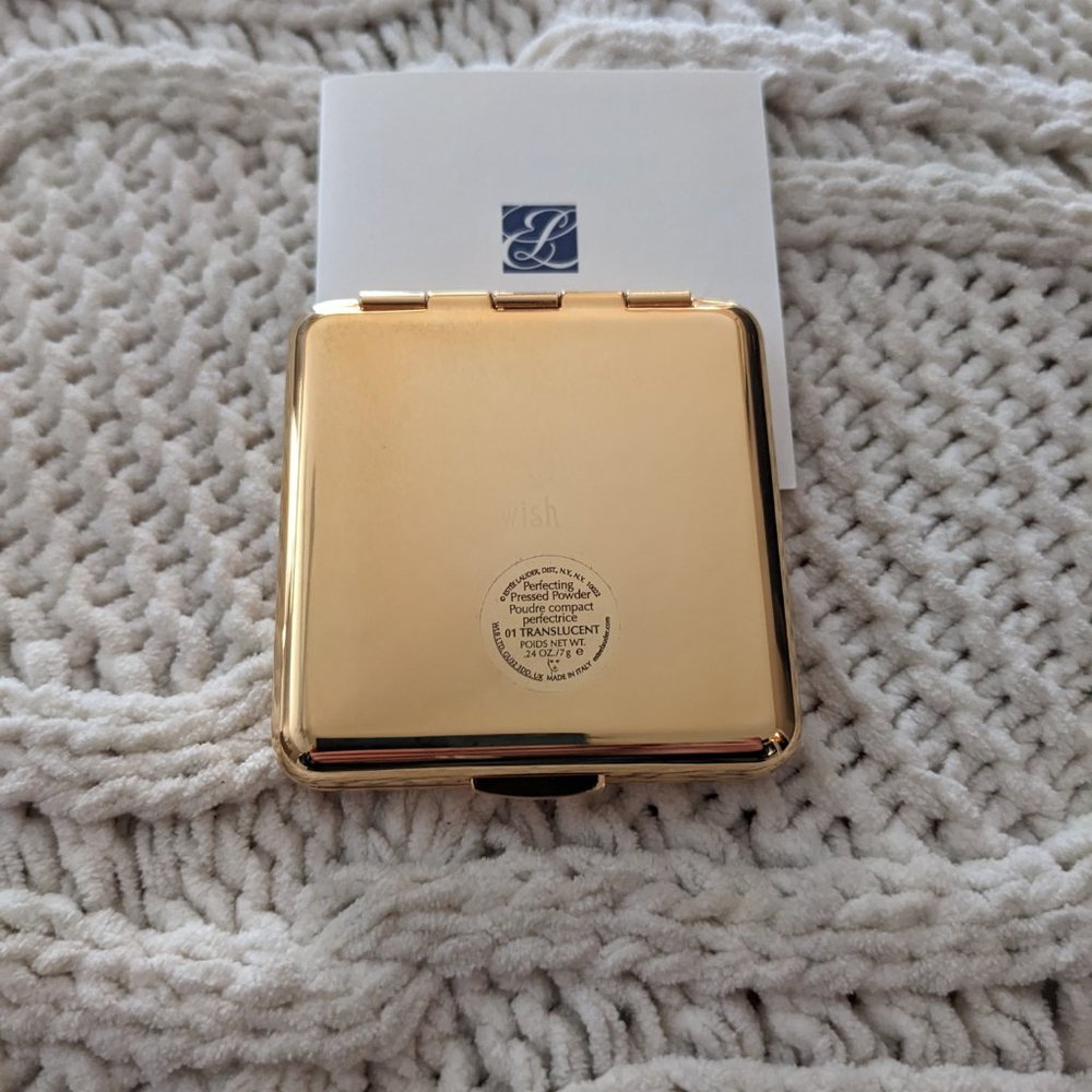 ❄️Winter Sale❄️Estee Lauder Gold Compact with Silver Accents - Picture 3 of 3